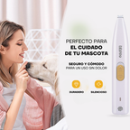 Mujer con su perro: la PT202 es ideal para el cuidado en casa